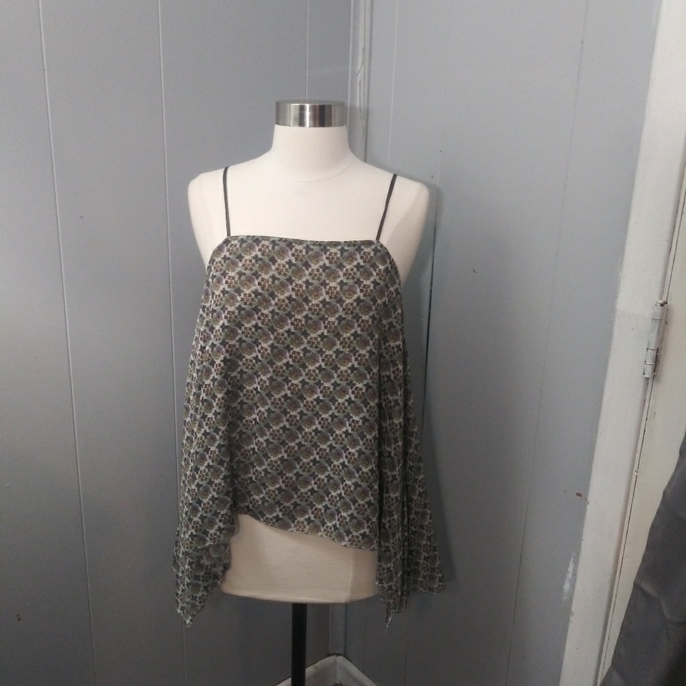 Elizabeth and James Hi Low Green Floral Ta… - Picture 1 of 8